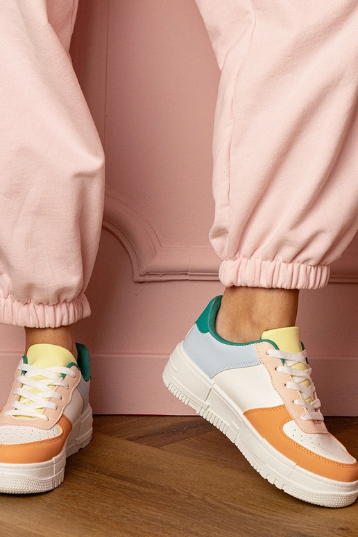 Scarpe sportive arancioni femminili...