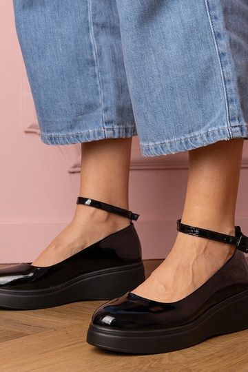 Mezzi stivali neri...