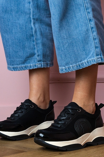 Scarpe sportive nere da donna Wener