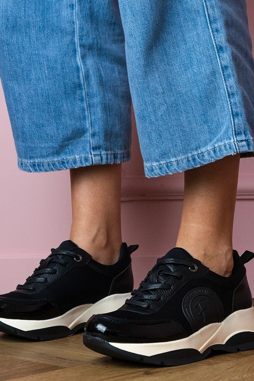 Scarpe sportive nere da donna Wener