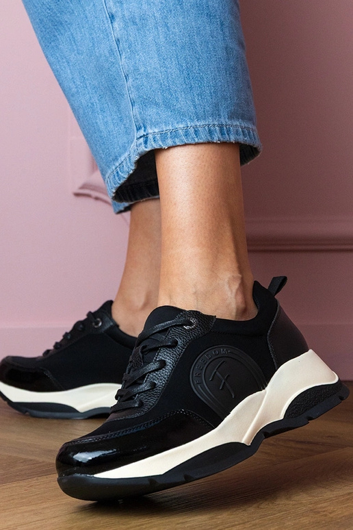 Scarpe sportive nere da donna Wener