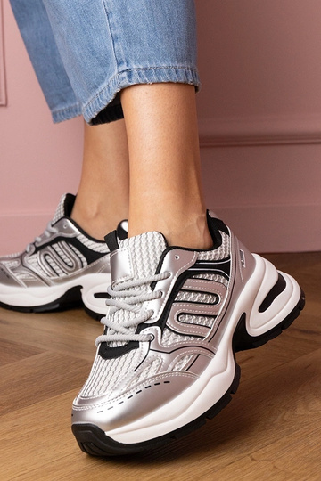 Scarpe sportive da donna... 2