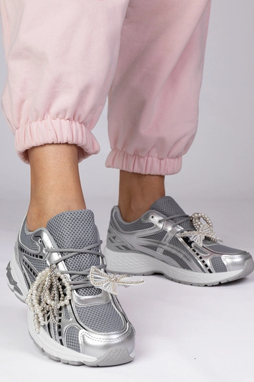 Scarpe sportive argento con decorazioni removibili, "Lekrus" 2
