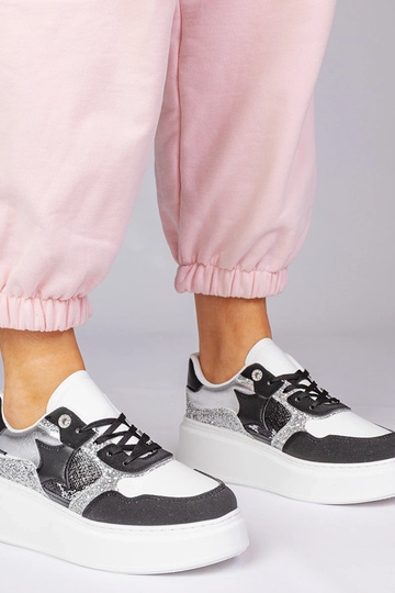 Scarpe sportive nere con paillettes e motivo animale, "Bertula"