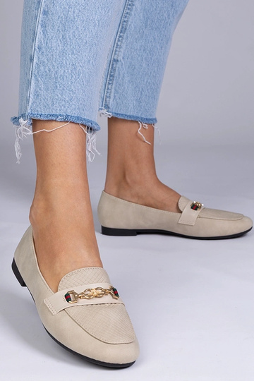 Mocassini color sabbia...