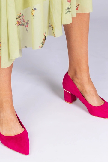 Décolleté rosa da donna in... 2