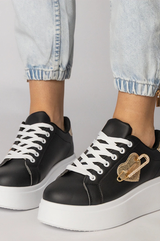 Scarpe sportive nere con tacco a...