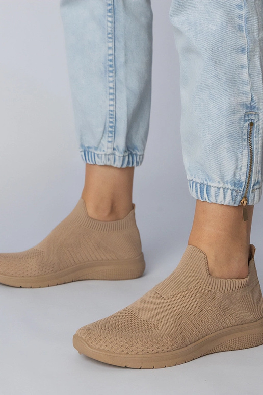 Scarpe sportive color sabbia con...