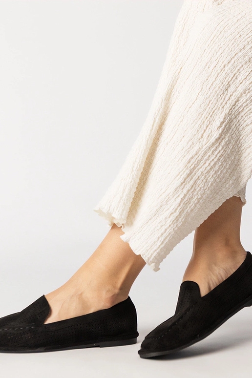 Mocassini traforati neri in eco-pelle...