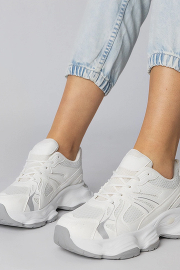 Scarpe sportive bianche con...