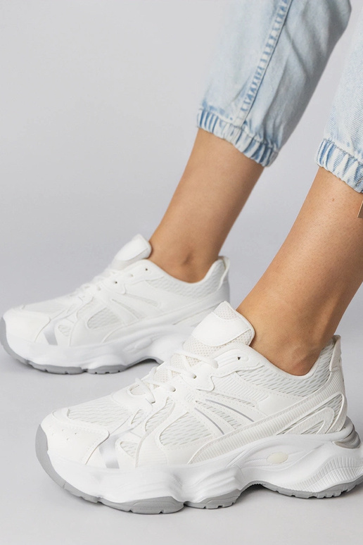 Scarpe sportive bianche con suola...