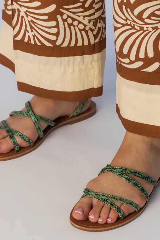 Sandali verdi con tacco piatto, "Kates"