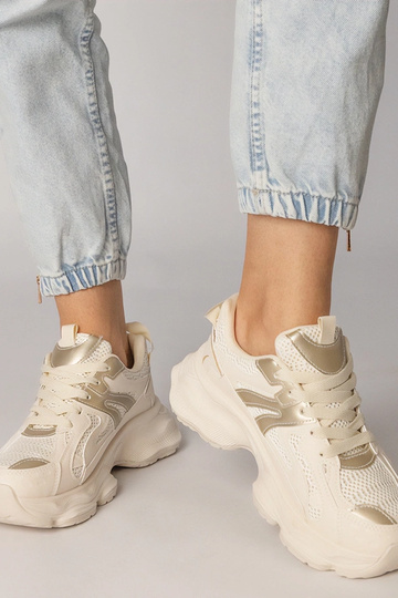 Scarpe sportive da donna sabbia con inserto dorato, "Sandra" 2