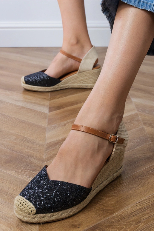 Sandali neri lucidi su piattaforma,...