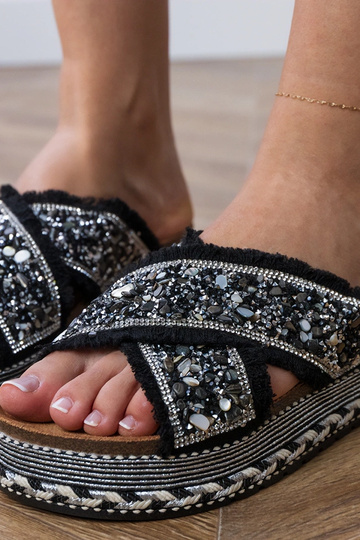 Pantofole nere con zirconi...