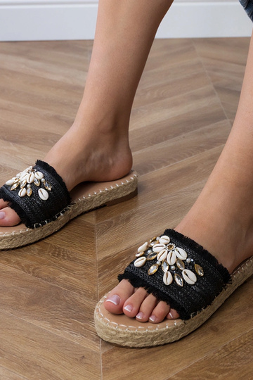 Pantofole nere tipo espadrillas con conchiglie, "Morsa"