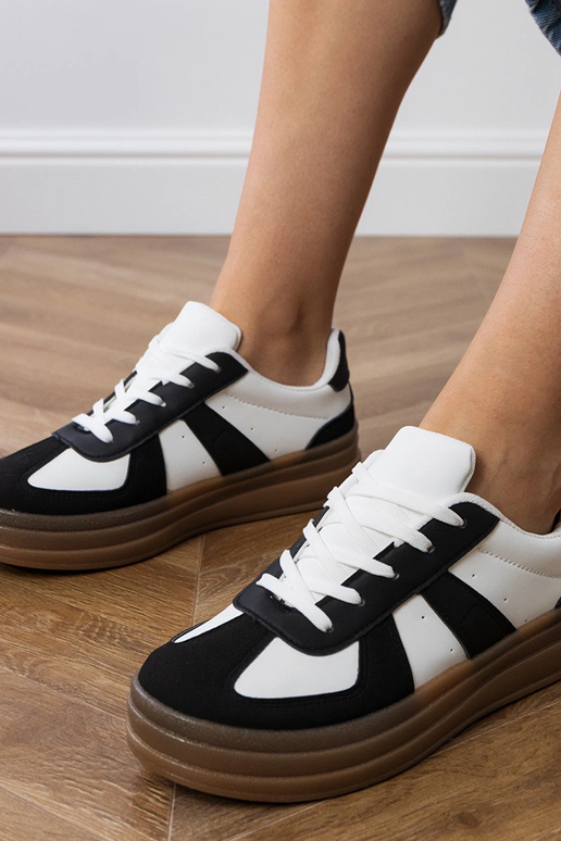 Scarpe sportive nere per donna con...