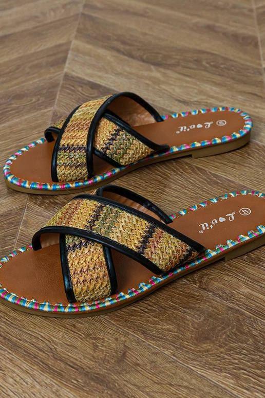 Pantofole nere piatte con ricami...