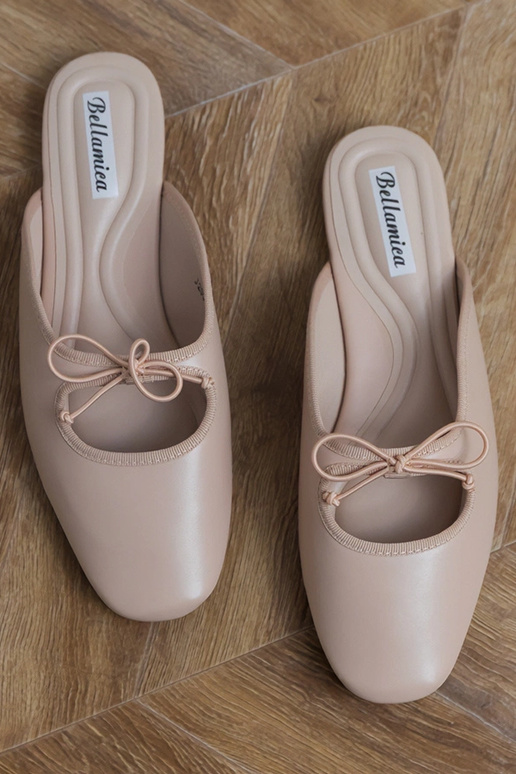 Pantofole chiuse color sabbia su...