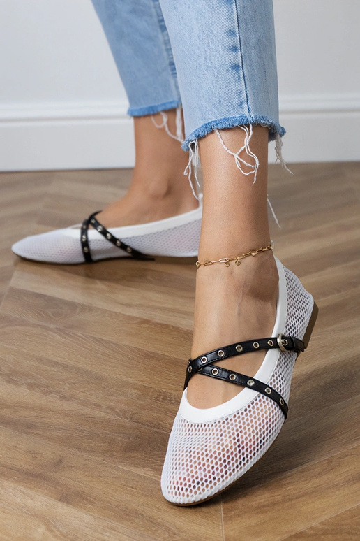 Ballerine bianche a rete con fibbia...