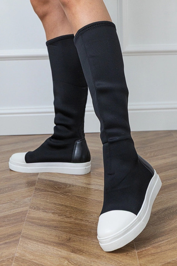 Stivaletti sportivi neri in...