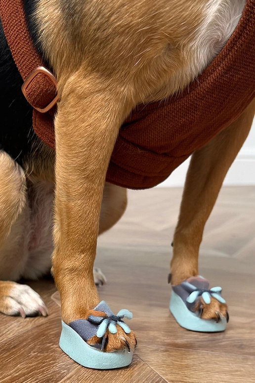 Ciabatte rosa con fibbie su suola in...