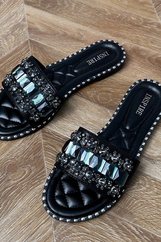 Ciabatte nere decorate con cristalli...