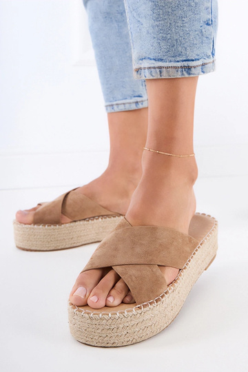 Infradito marroni in stile espadrillas con cinturini sulla piattaforma Jerisa 2
