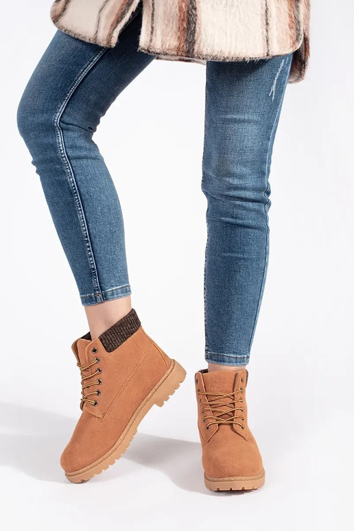 scarpe da donna realizzate in pelle...