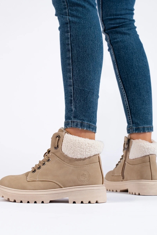 Stivaletti da donna in ecopelle color... Stivaletti da donna in ecopelle color...