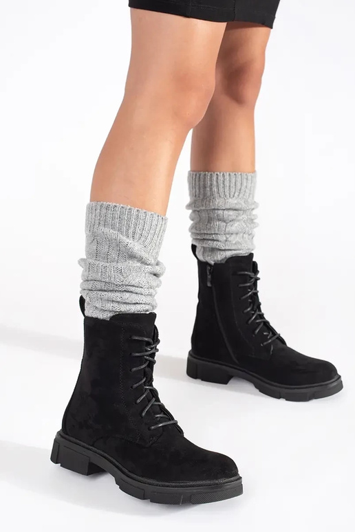 Scarpe da donna in camoscio con lacci