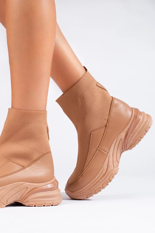 Scarpe da donna in stile sportivo di...