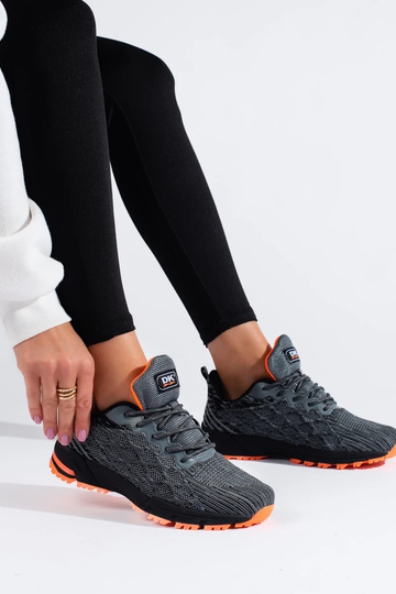 Scarpe da ginnastica... 2