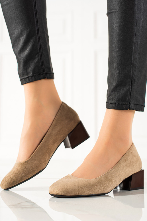 Decolleté eleganti color sabbia...