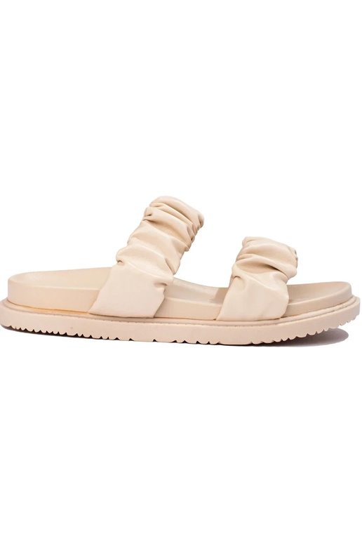 Pantofole beige con fibbie