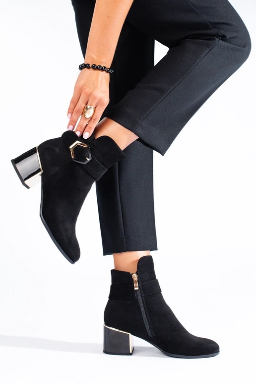 Scarpe da donna dallo stile elegante...