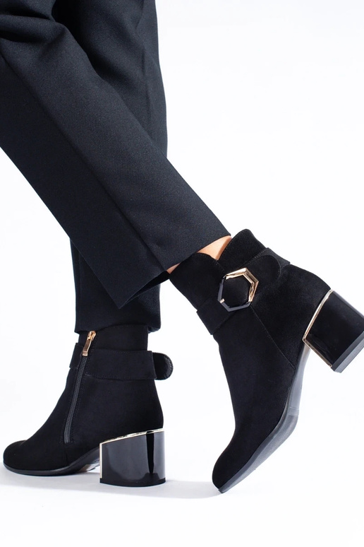 Scarpe da donna dallo stile elegante...