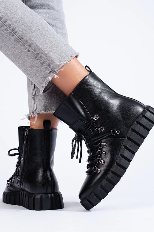 scarpe da donna nere isolanti con...