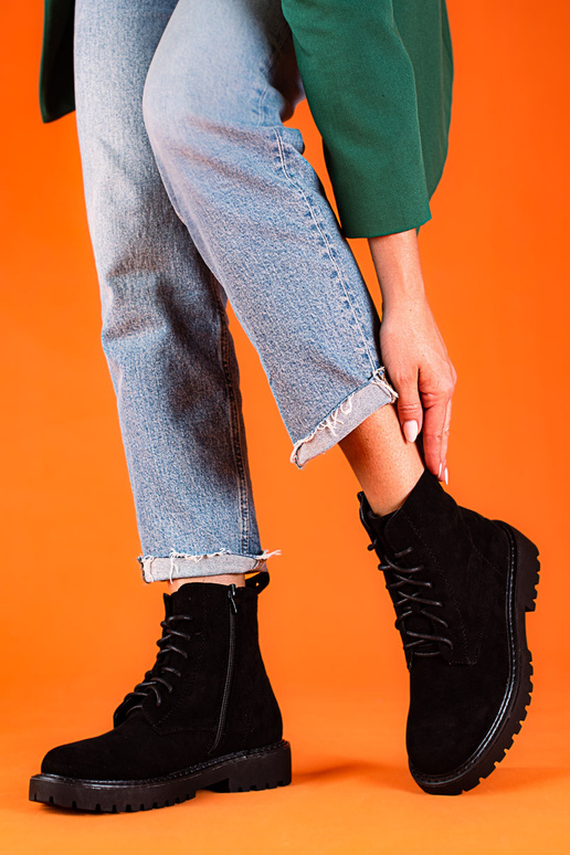 Scarpe da donna in camoscio nere