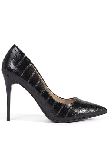 Scarpe con tacco sottile...