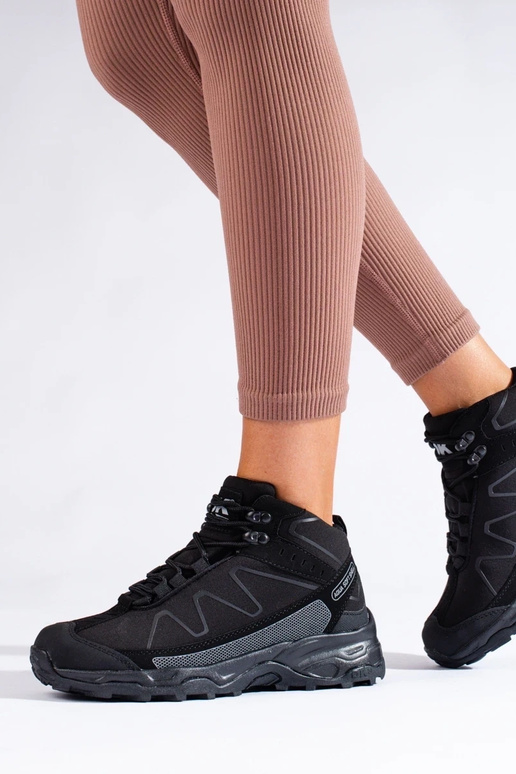 Scarponi da trekking dallo stile... Scarponi da trekking dallo stile...