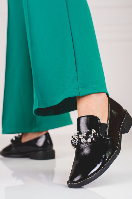 con effetto laccato scarpe modello... con effetto laccato scarpe modello...