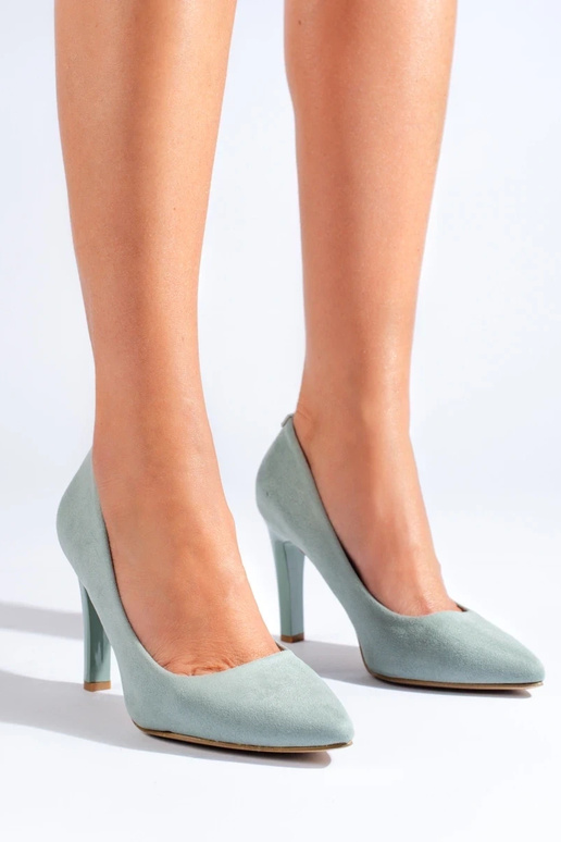 Scarpe col tacco alto con tacco alto... Scarpe col tacco alto con tacco alto...