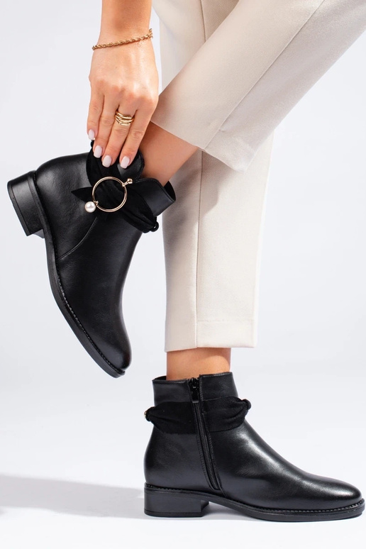 Stivaletti bassi da donna di colore nero