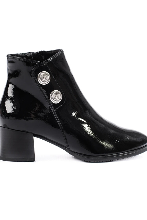 Classici stivali con tacco verniciati