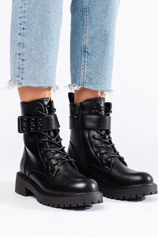 Stivali da donna allacciati in ecopelle