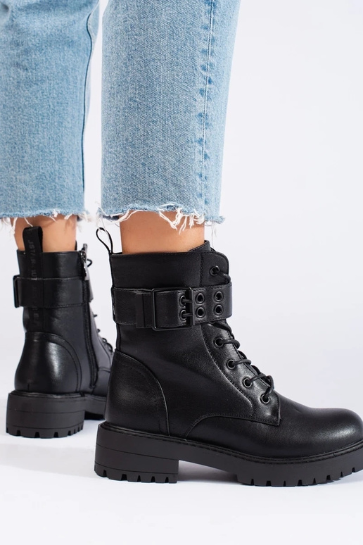 Stivali da donna allacciati in ecopelle