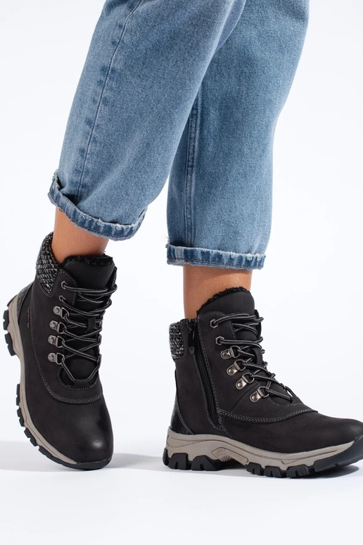 stivali neri con plateau