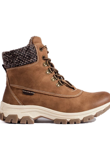 stivali marroni con plateau