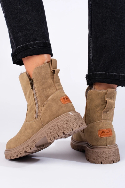 Stivali isolanti beige scuro da donna